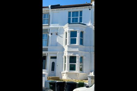 1 Bed Flat, Queens Park Road, BN2 - Photo 5