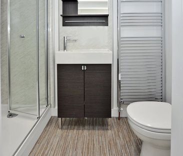 Oriental Road, Woking, Surrey, GU22 7AL - Photo 6