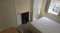 1 bed Room in Shared House - To Let - Photo 3