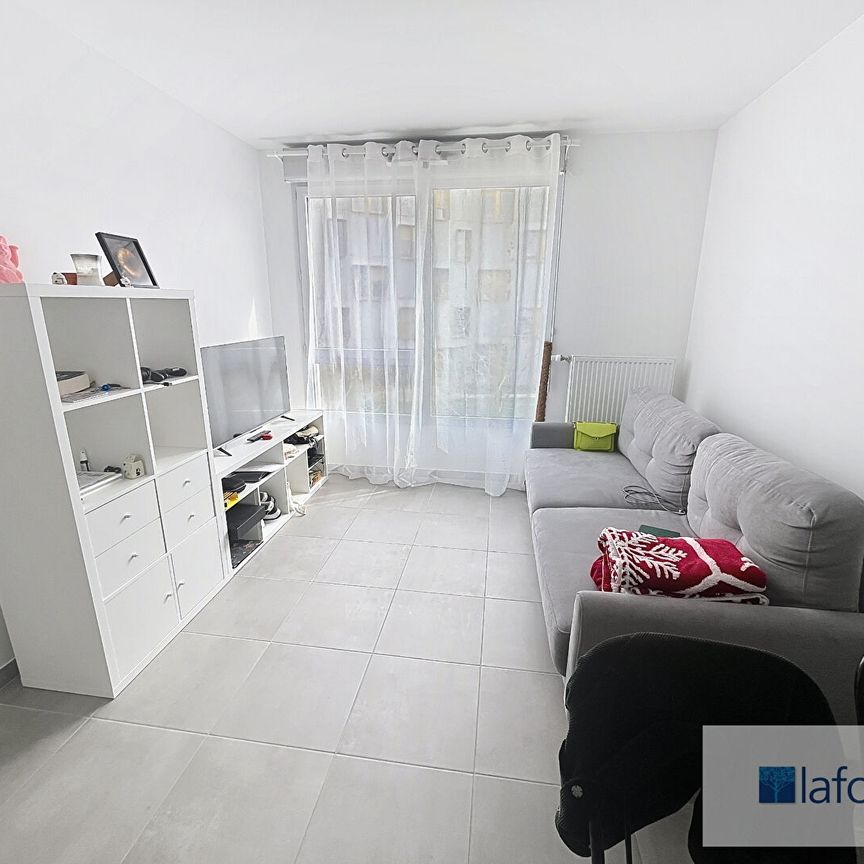 Apartment - Photo 1
