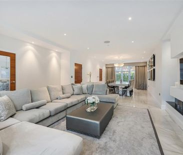 5 bedroom detached house to rent - Photo 2