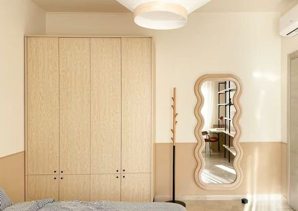 Via Comacchio, Milan, Lombardy 20139