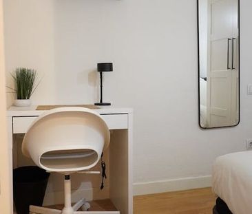 Calle de Alcalá, Madrid, Community of Madrid 28009 - Photo 6