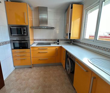 Atico en alquiler en Malaga - Photo 2