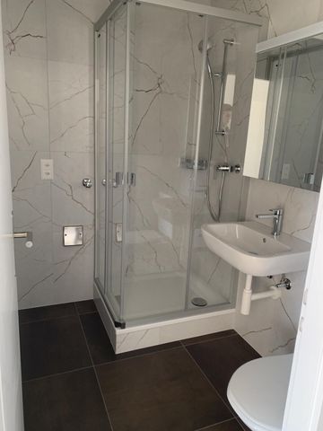 Rue Blaise-Cendrars 12 . appartement 6ème étage Est - Photo 3