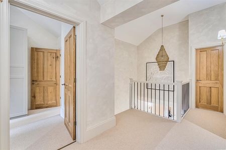 Hylands Road, Epsom - Photo 2