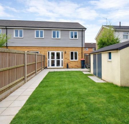 1 bedroom in a house share to rent - Photo 3