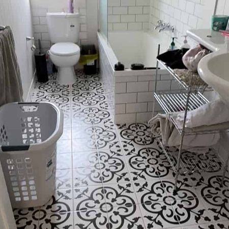 Helensville 4 Bedroom Bungalow for Rent - Photo 4