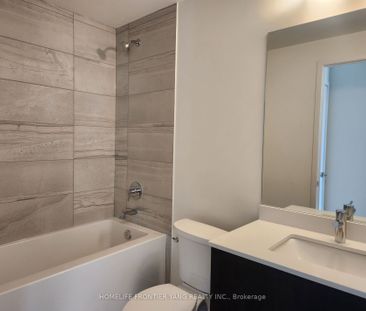 For Lease - 6 David Eyer Road Unit# 417, Richmond Hill, Ontario - Photo 5