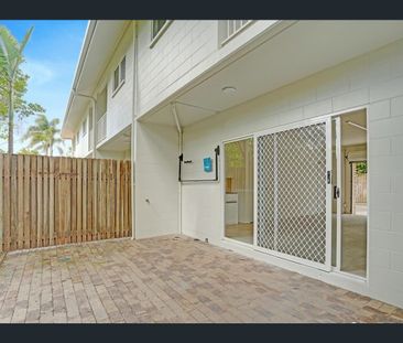 Charming 1-Bedroom Unit in Prime Cairns Location - Photo 4