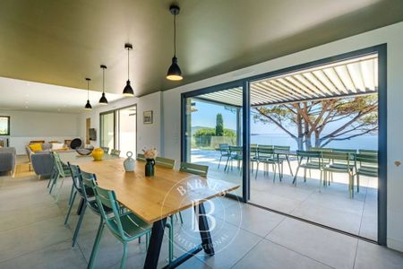 LOCATION SAISONNIÈRE - GOLFE DE SAINT-TROPEZ/SAINTE-MAXIME - VILLA MODERNE - 6 CHAMBRES - VUE MER - Photo 5