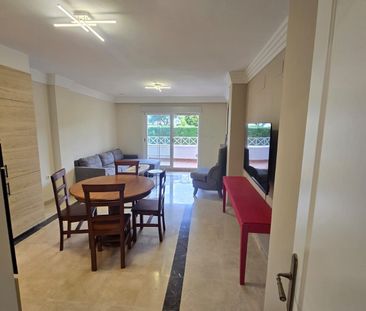 Apartment in Marbella, Costa del Sol - Photo 3