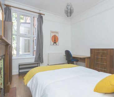 5 bedroom terraced house to rent - Photo 5