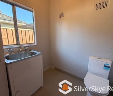 Newly Painted Home in a Prime, Convenient Location - Photo 5