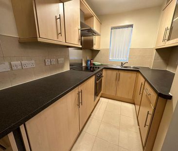 1 bedroom semi-detached house to rent - Photo 2