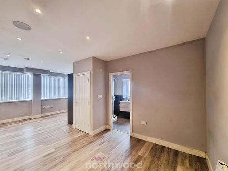 Studio to rent - Photo 3