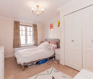 The Vineyard, Abingdon - Photo 2