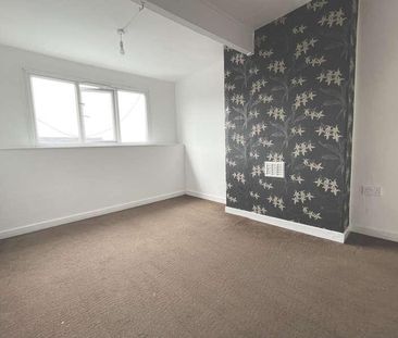 Bayswater Grove, Leeds, LS8 - Photo 2