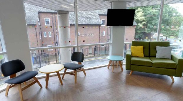 Extra Large Standard Single Ensuite - Photo 1