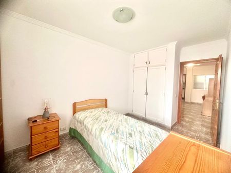 SE ALQUILA AMPLIA VIVIENDA EN EDIFICIO CAMPO ESPAÑA – 0020-00041 - Photo 4
