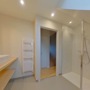 Location Appartement 2 pièces 38m² ILLKIRCH GRAFFENSTADEN 67400 - Photo 2