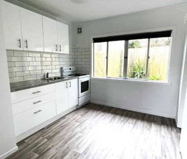 3 Bedrooms with 1 Bathroom - Photo 1