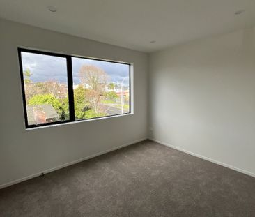 Prime Pakuranga Location!! - Photo 4