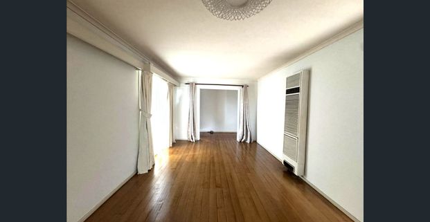 House + Granny Flat | Flexible Living in a Prime Location - Photo 1