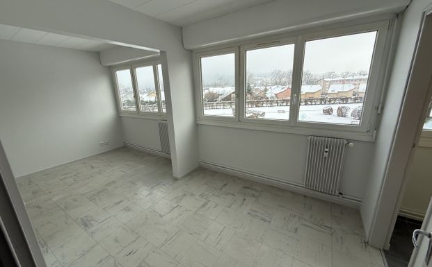 PONTARLIER - STUDIO - GARAGE - CAVE - Photo 1