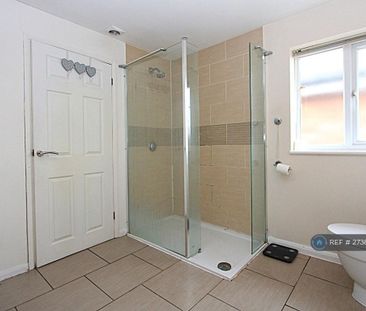 4 bedroom detached house to rent - Photo 6