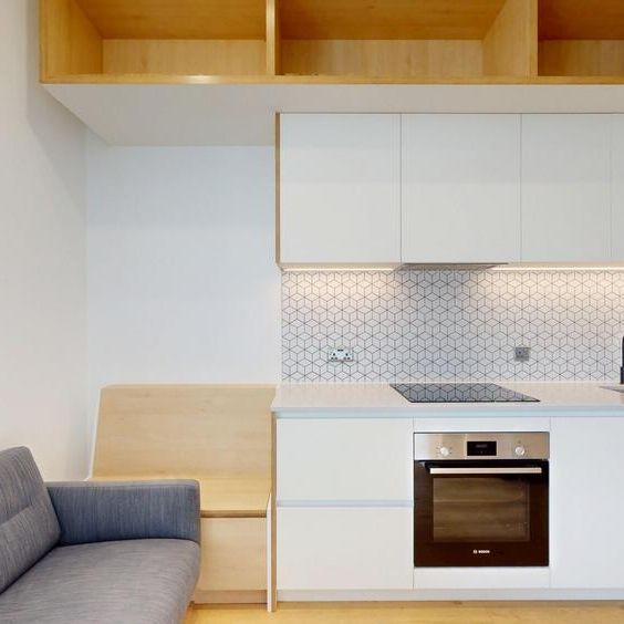 Studio to rent - Photo 1