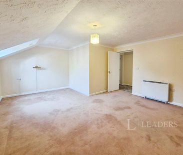 2 bedroom flat to rent - Photo 6
