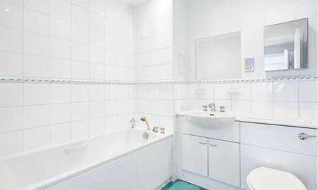 A well appointed three double bedroom property situated on the third floor of this portered, water side development located within a stones throw of Limehouse British Rail station and DLR. - Photo 4