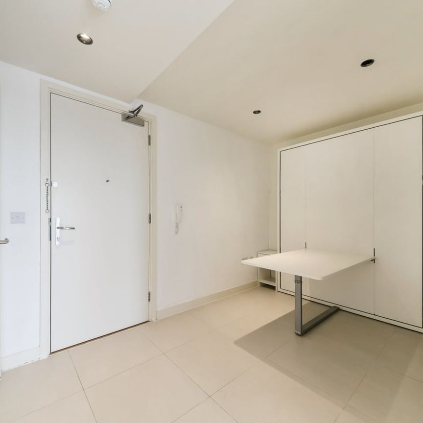 Studio Flat, Cordage House, E1W - Photo 1