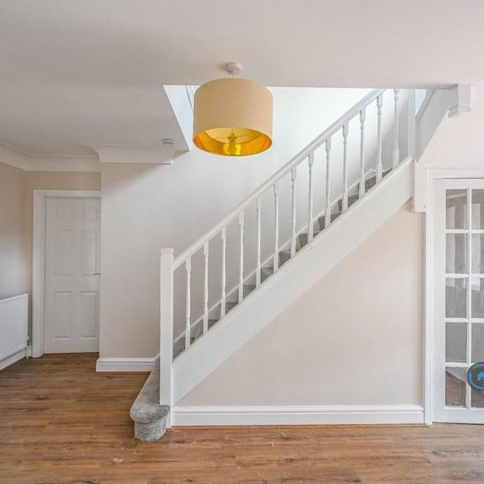 4 bedroom detached house to rent - Photo 1