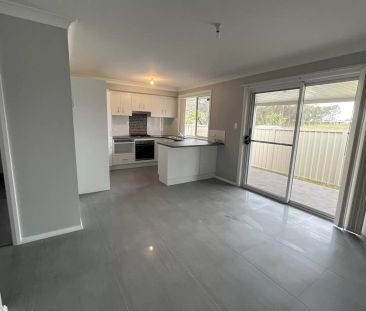 Low Maintenance - Photo 4