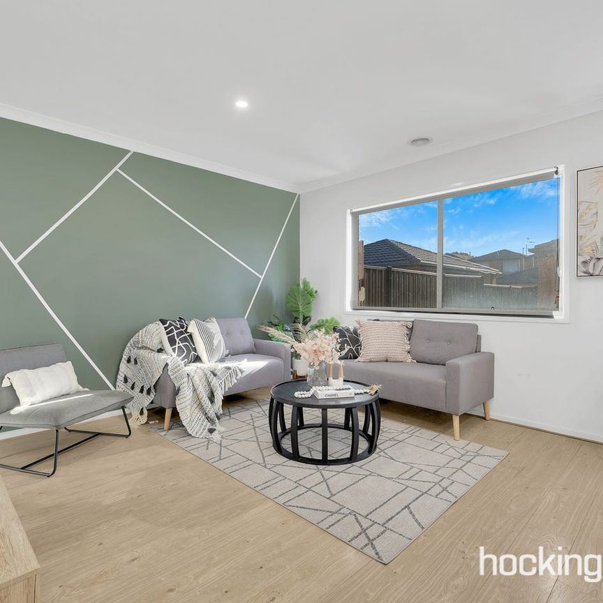 Modern 3-Bedroom Family Home in Prime Location - Photo 1