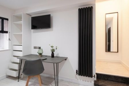 6 bedroom house to rent - Photo 3