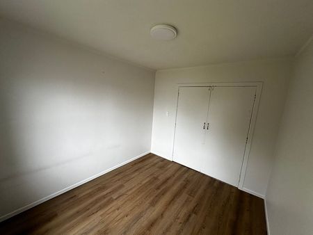 2 bedroom 1 bath unit. - Photo 5
