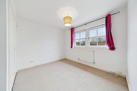 5 bedroom detached house to rent - Photo 4