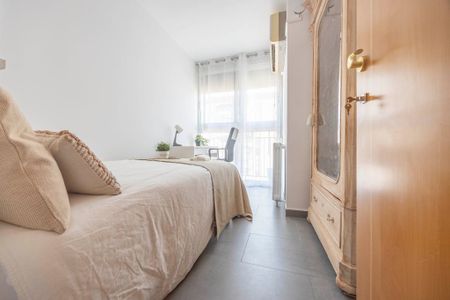 Avinguda de Blasco Ibáñez, Valencia, Valencian Community 46022 - Photo 2