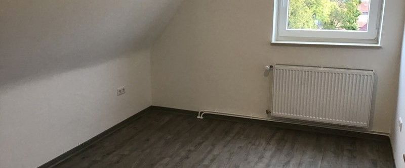 So macht wohnen Spaß: günstige 2-Zi.-Wohnung mit Ausblick - Photo 1