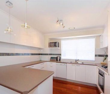 Four bedroom heart- Tranquil Corner Charm Close to Amenities - Photo 6