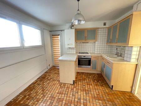 Location Appartement 3 pièces 77m² - Photo 5