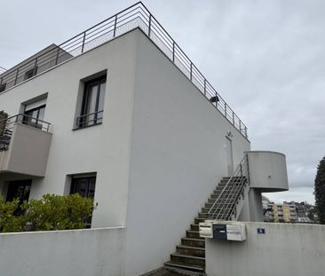 BOURG DE SAINT MARC - T2 MEUBLÉ - PLACE DE PARKING - Photo 1