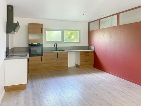 Location Appartement 4 pièces 108m² ST ANDRE DE CUBZAC 33240 - Photo 5