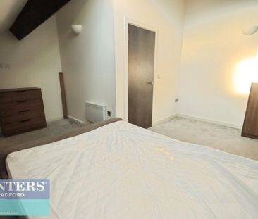 2 bedroom Flat To Let - Photo 6
