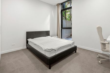 Fully Furnished Two Bedroom Apartment - Photo 2