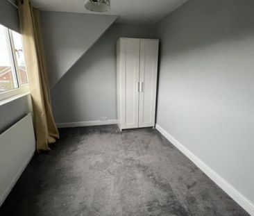 High Street, Scunthorpe - Photo 6