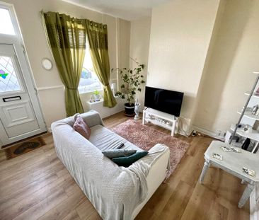 3 bedroom mid-terrace to rent Widmerpool Street, Pinxton, NG16 - Photo 3